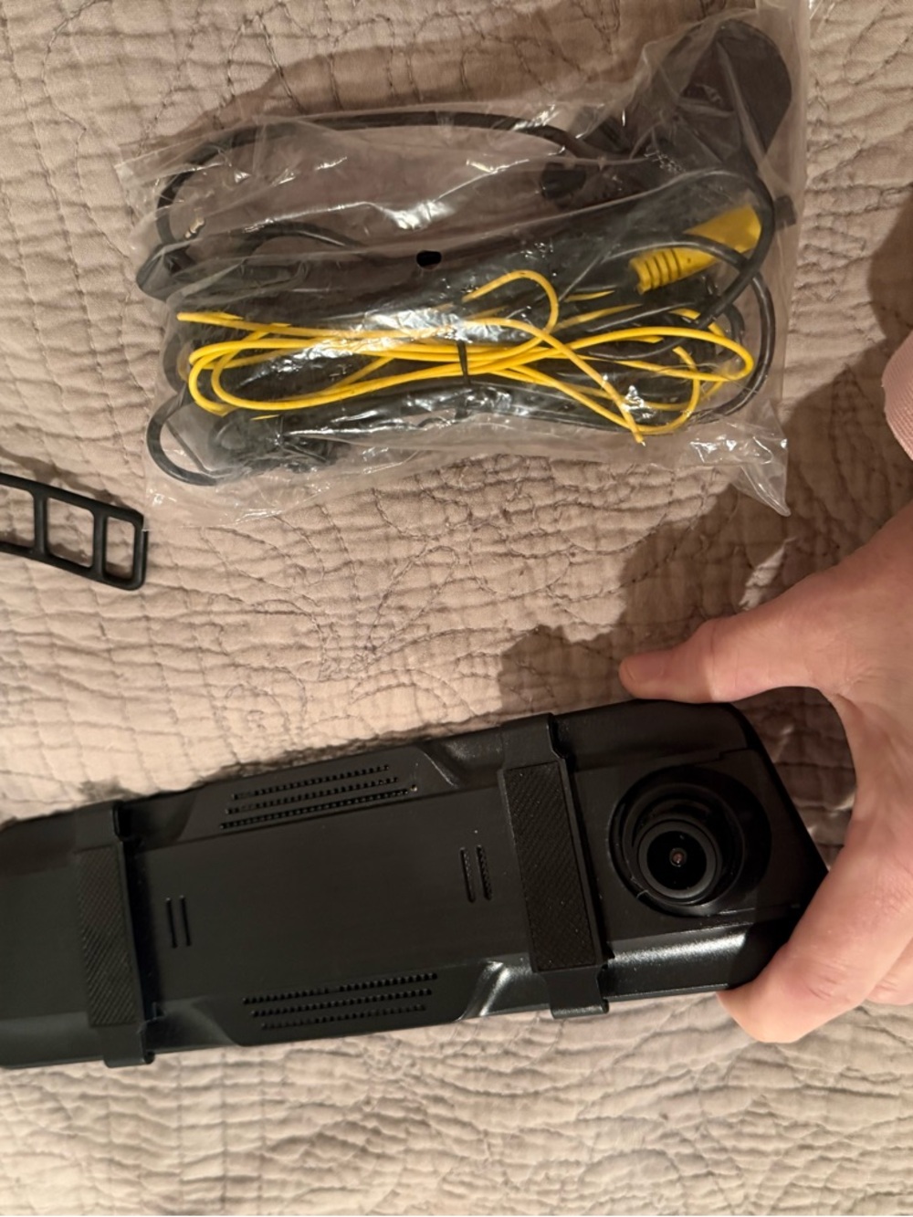Universal Rearview Mirror Monitor with Backup Camera Wiring - Picture 2 of 3